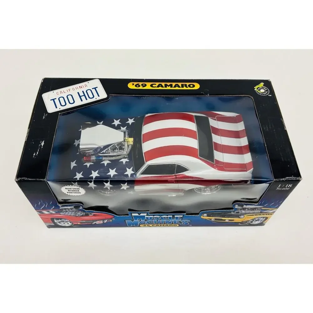 Muscle Machines 1:18 '69 Camaro Stars & Stripes American Flag 71165 New Sealed